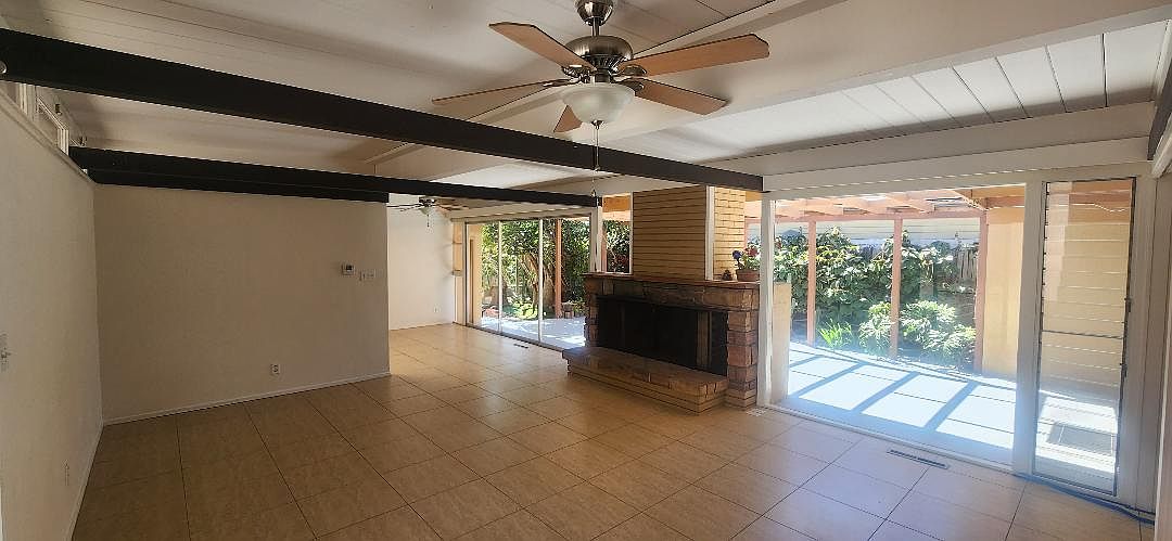 1631 Cypress Ave photo 3