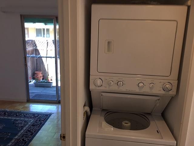 218 Murlagan Ave photo 3