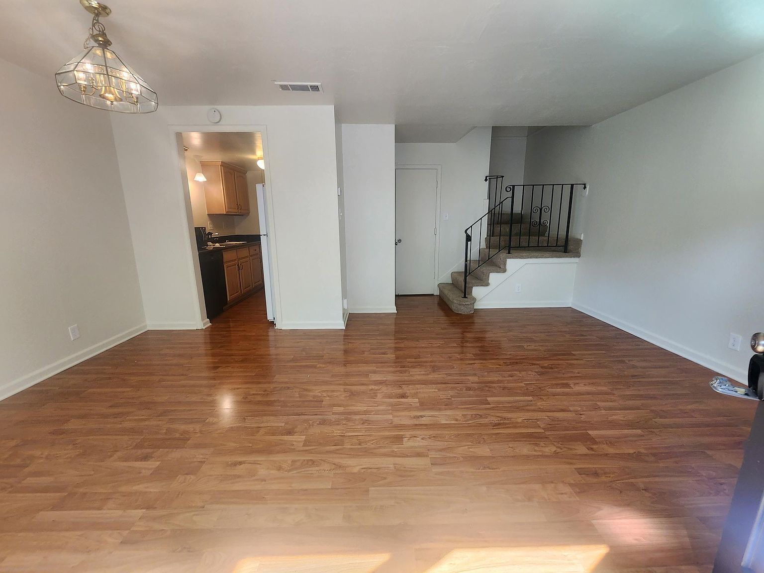 2BR/2BA Townhouse on Fairlands Dr · Pleasanton photo 5