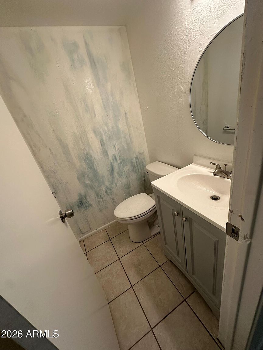 2808 N 43rd Ave Phoenix, AZ 85009 photo 4