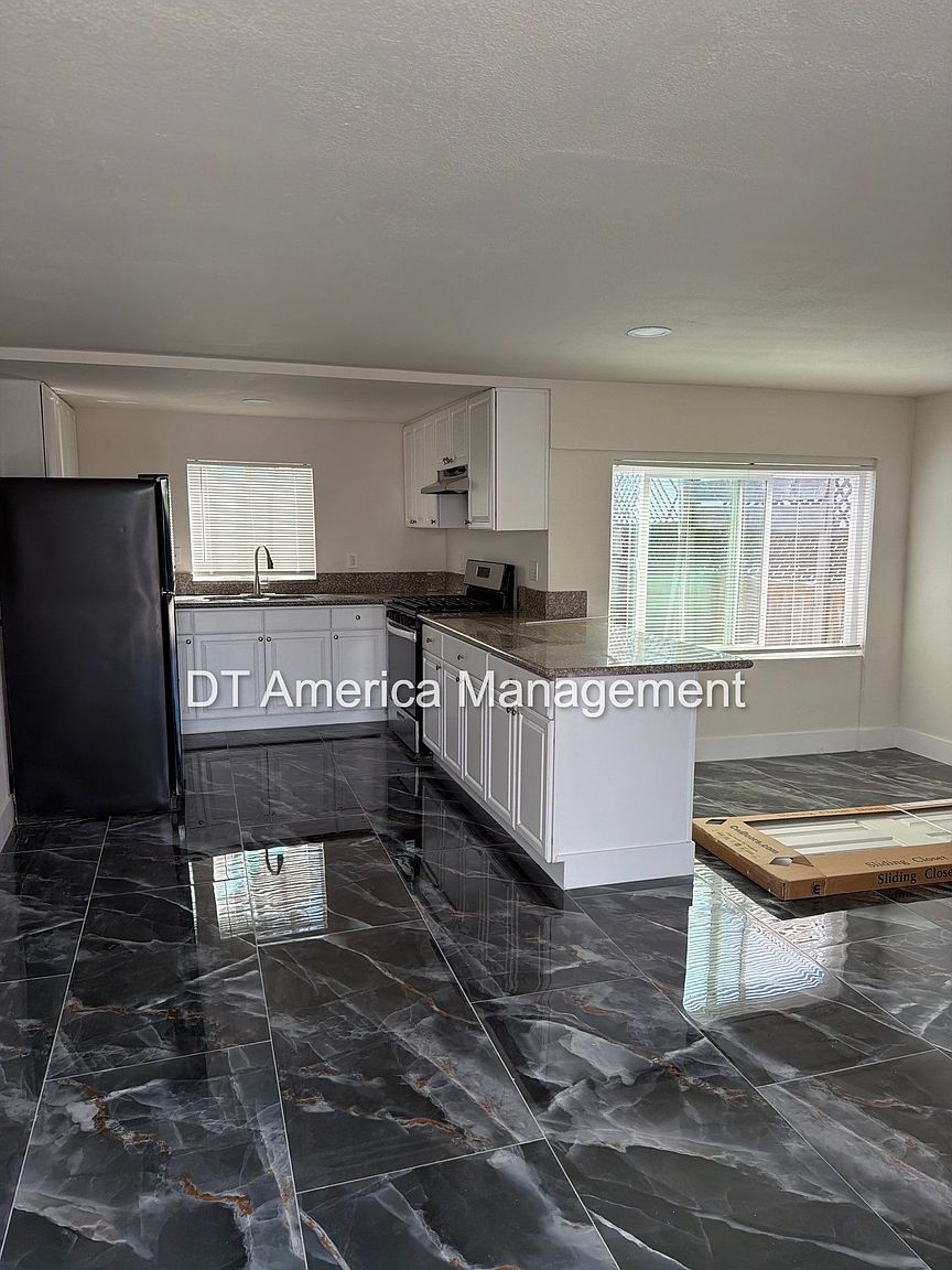 4320 Copeland Ave photo 3