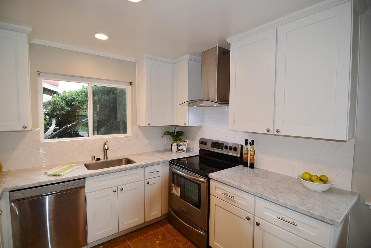 3477 Leigh Ave photo 3