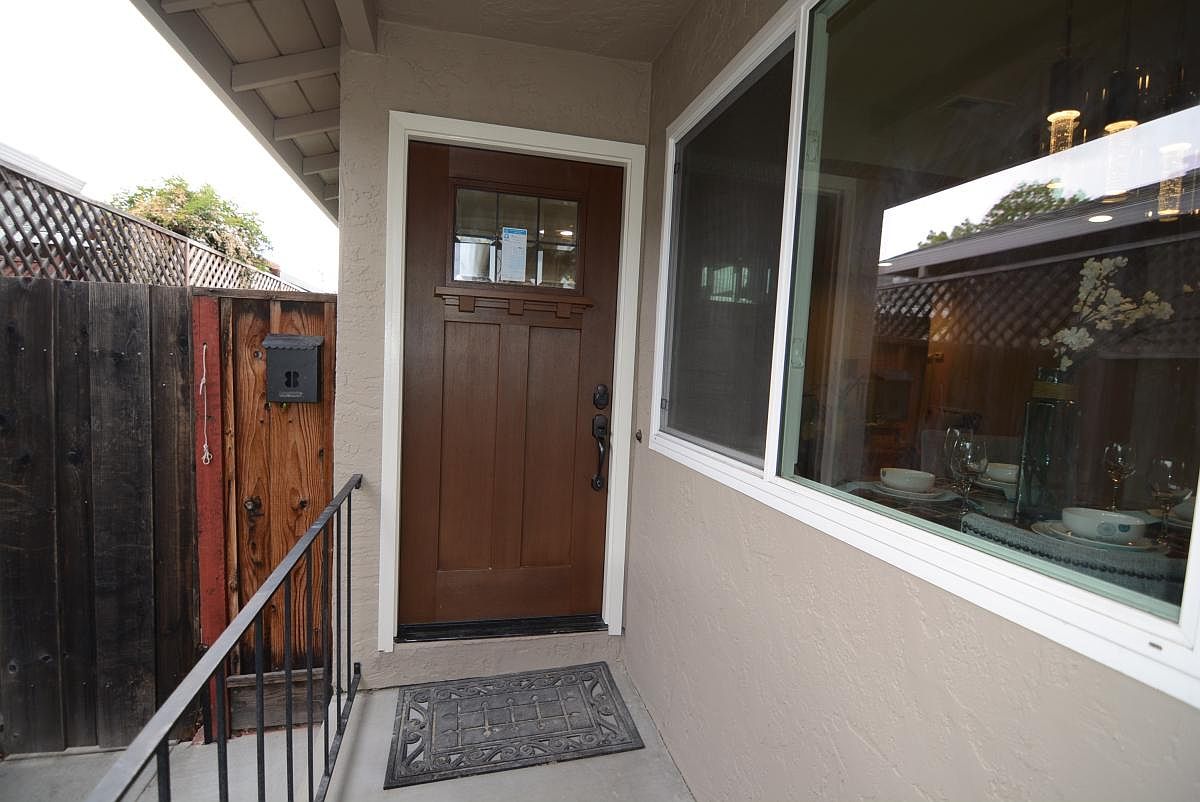3477 Leigh Ave photo 2