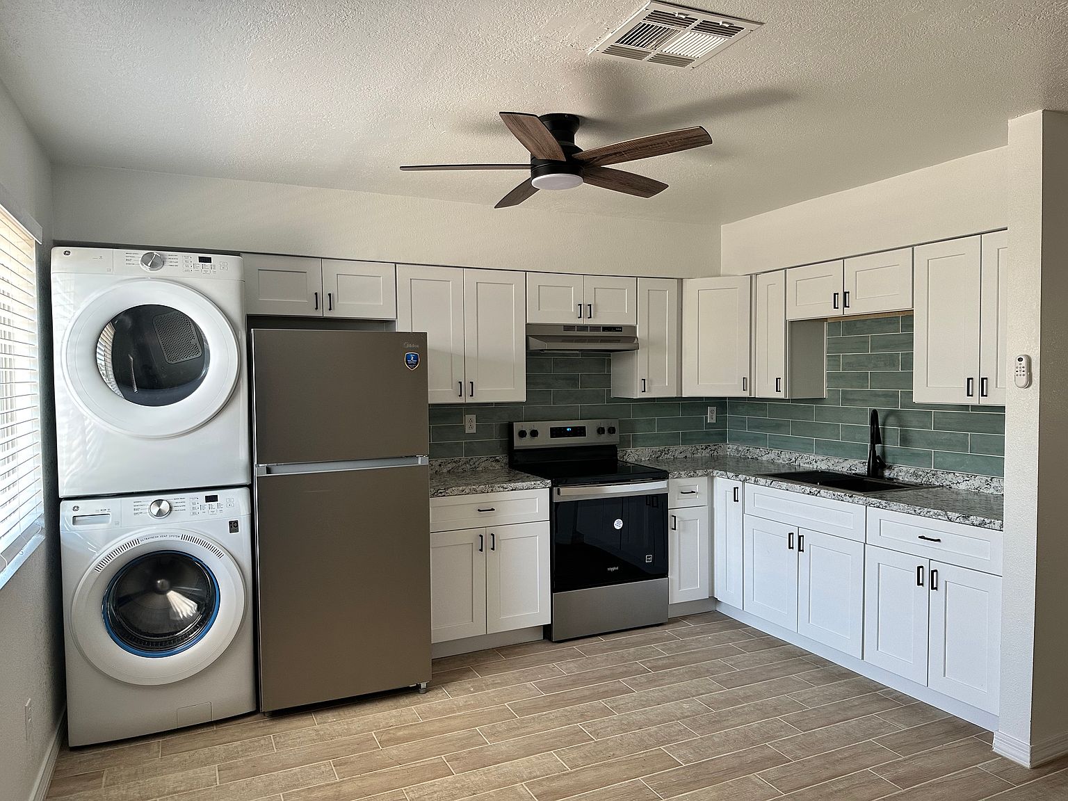 2250 W Southern Ave photo 5
