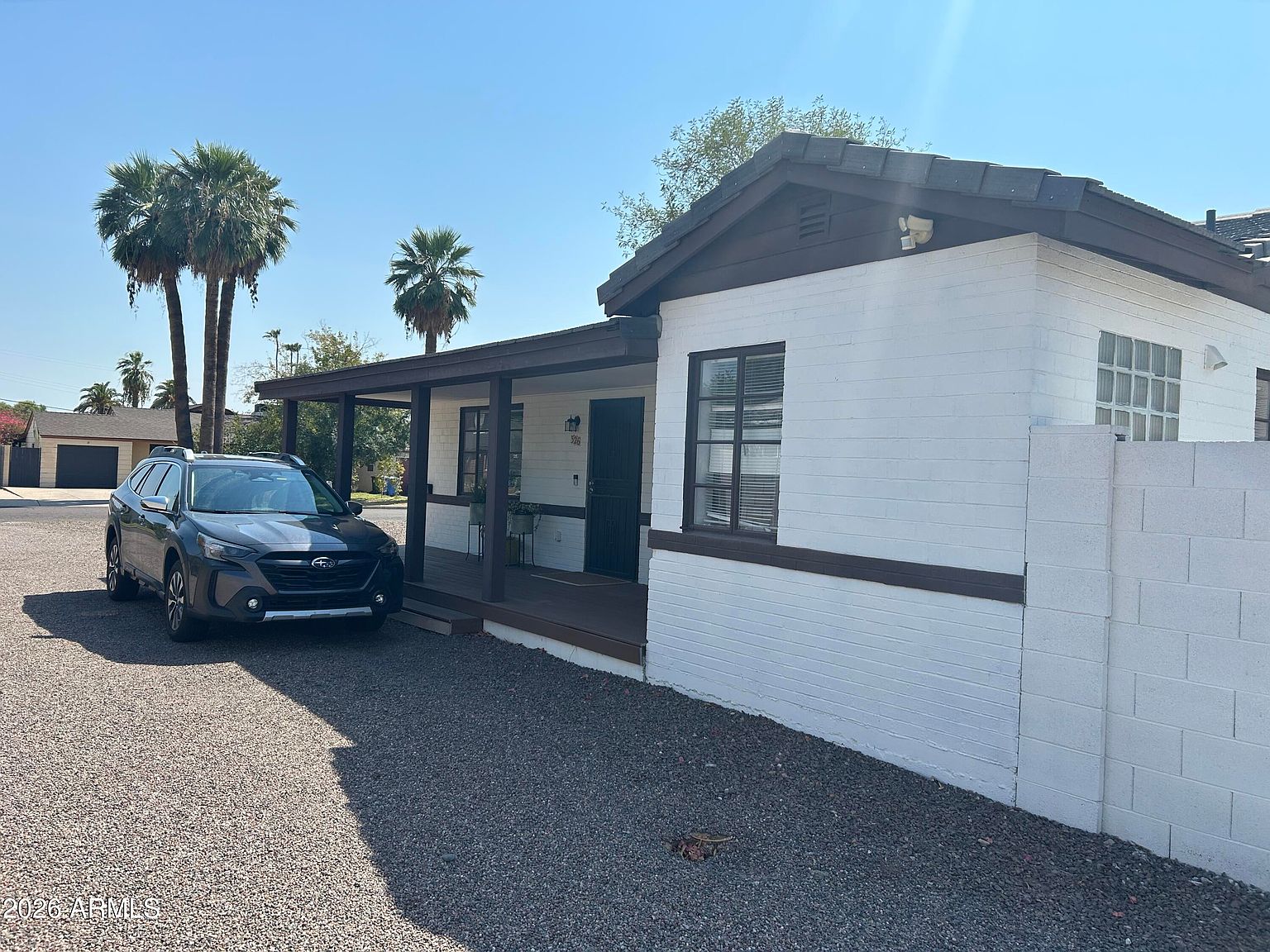 326 W Highland Ave photo 2