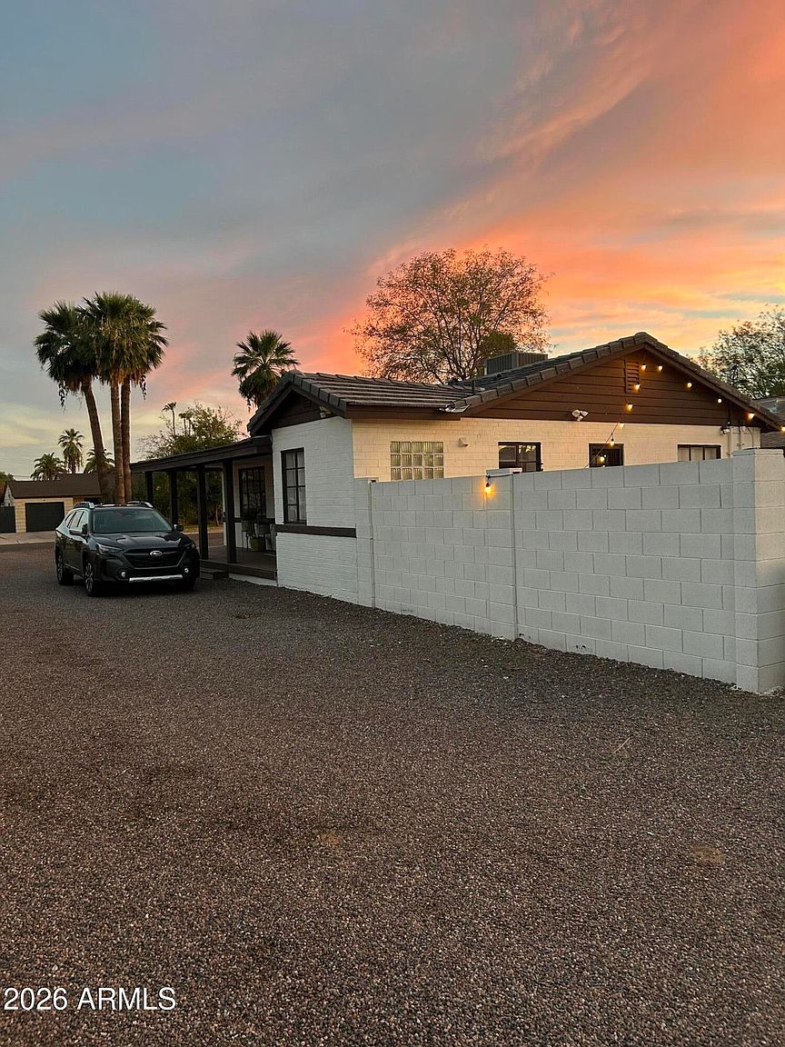 326 W Highland Ave photo 4