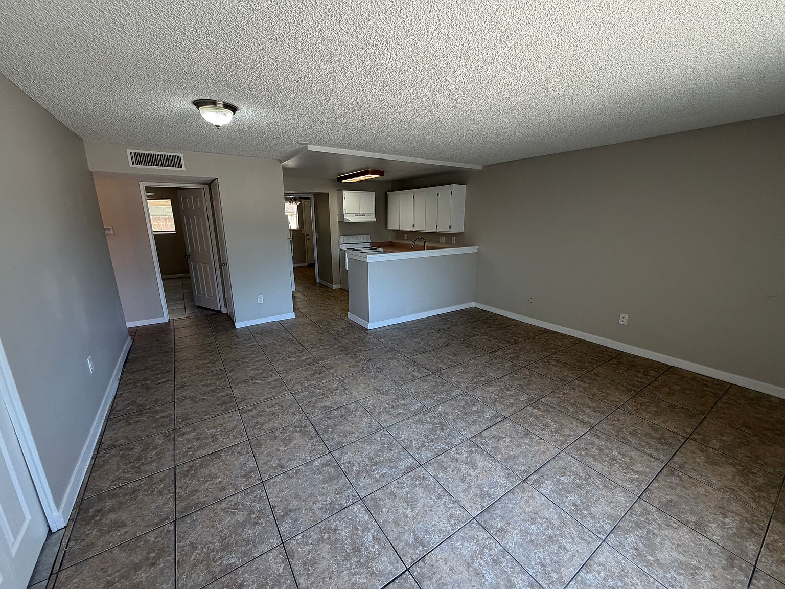 3308 W Northern Ave Phoenix, AZ 85051 photo 4