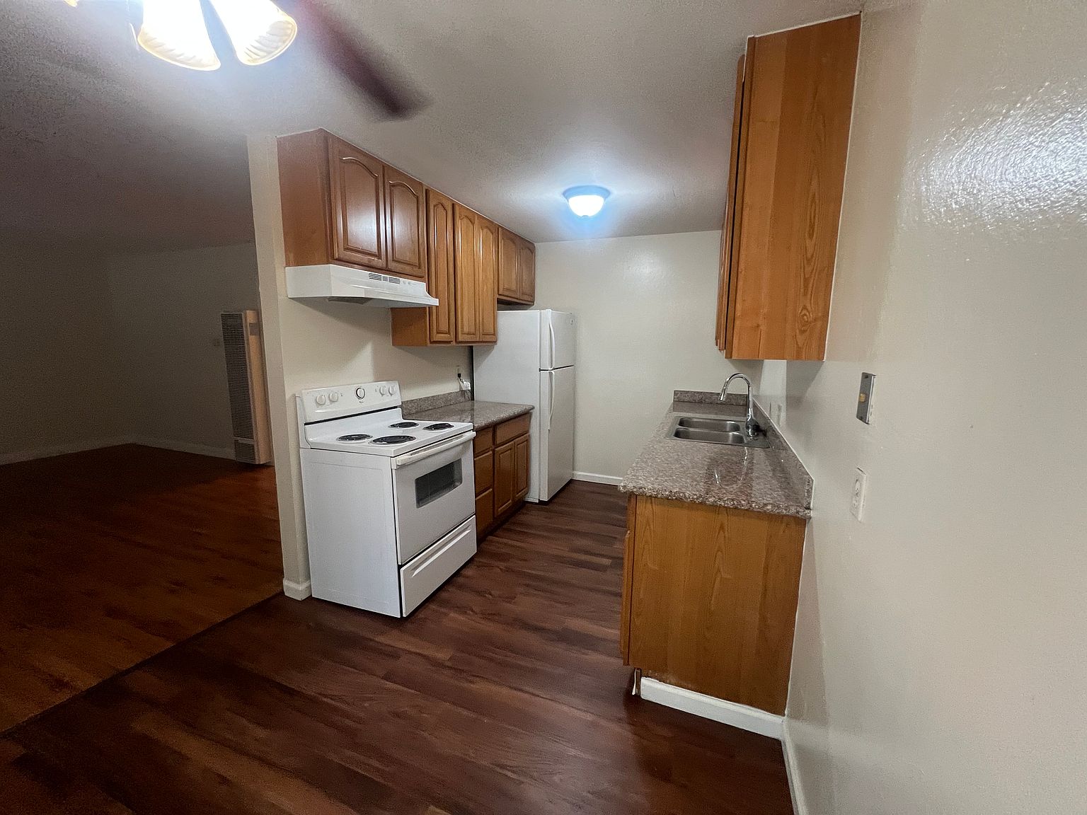 1506 Garcez Dr photo 4