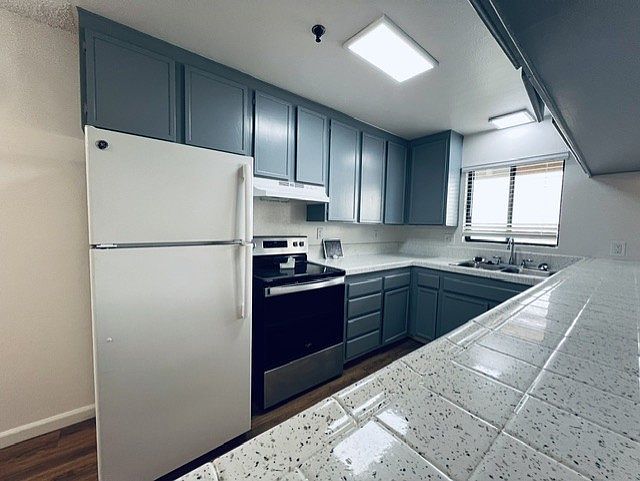 235 Willie James Jones Ave photo 3