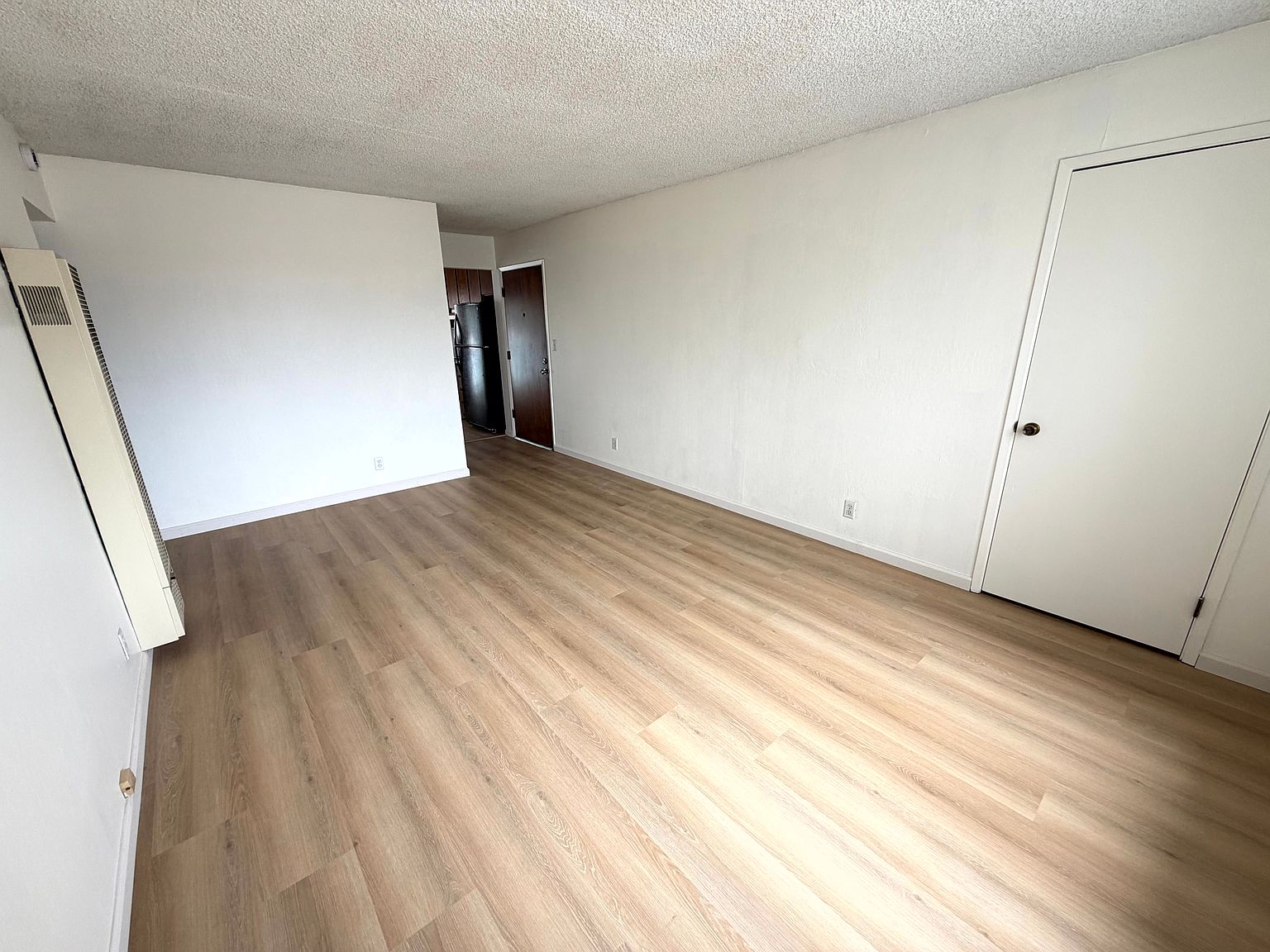 814 Orchard Ave photo 4