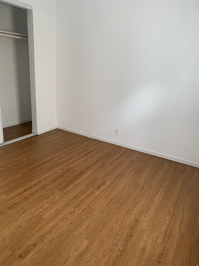 1415 Martin Luther King Jr Way unit 2D photo 5