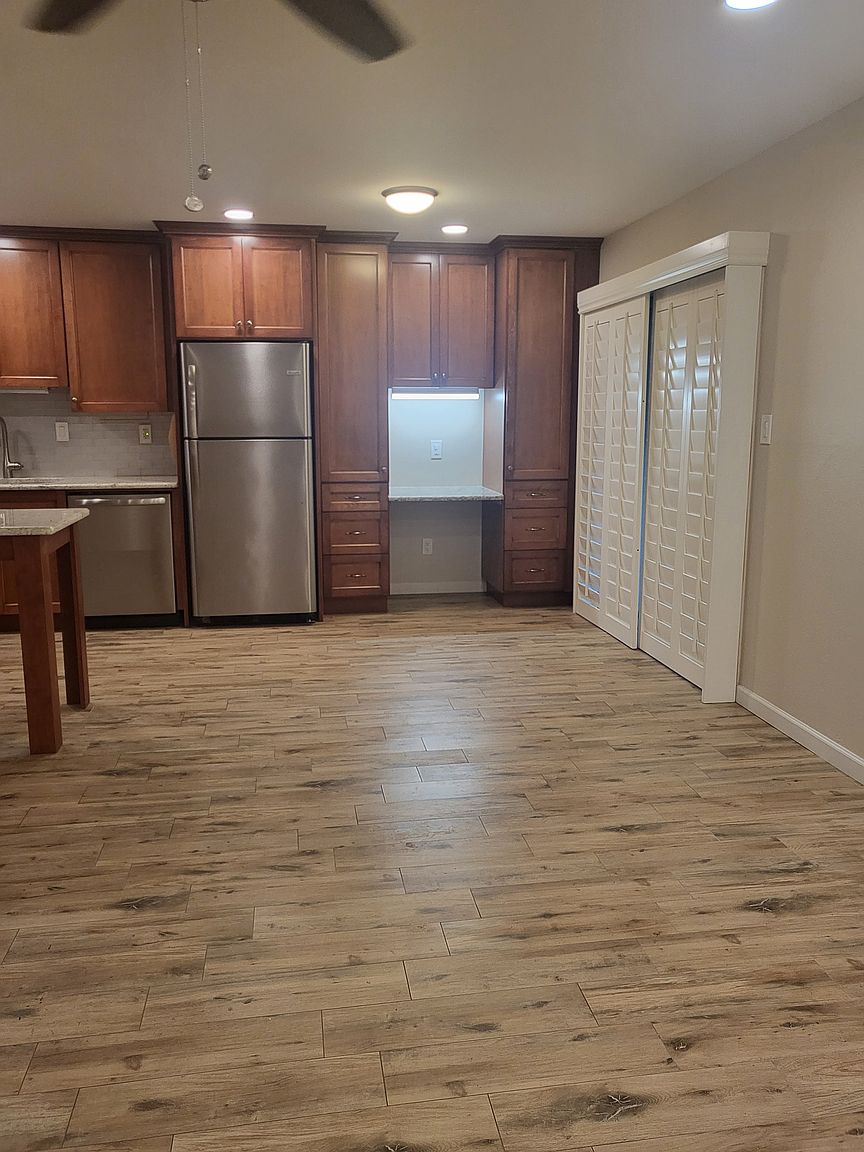 5525 E Thomas Rd photo 4