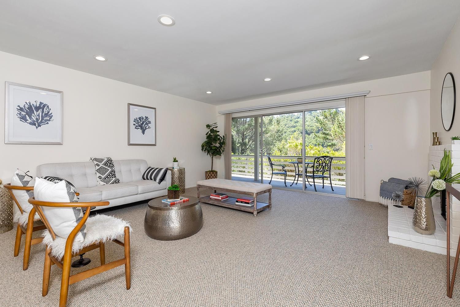 131 Ascot Ct photo 4