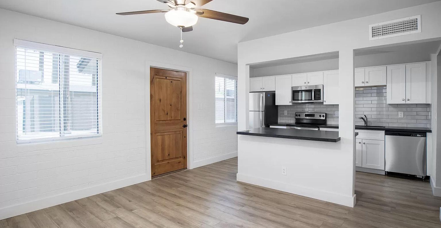 3151 N 36th St APT 2 photo 5