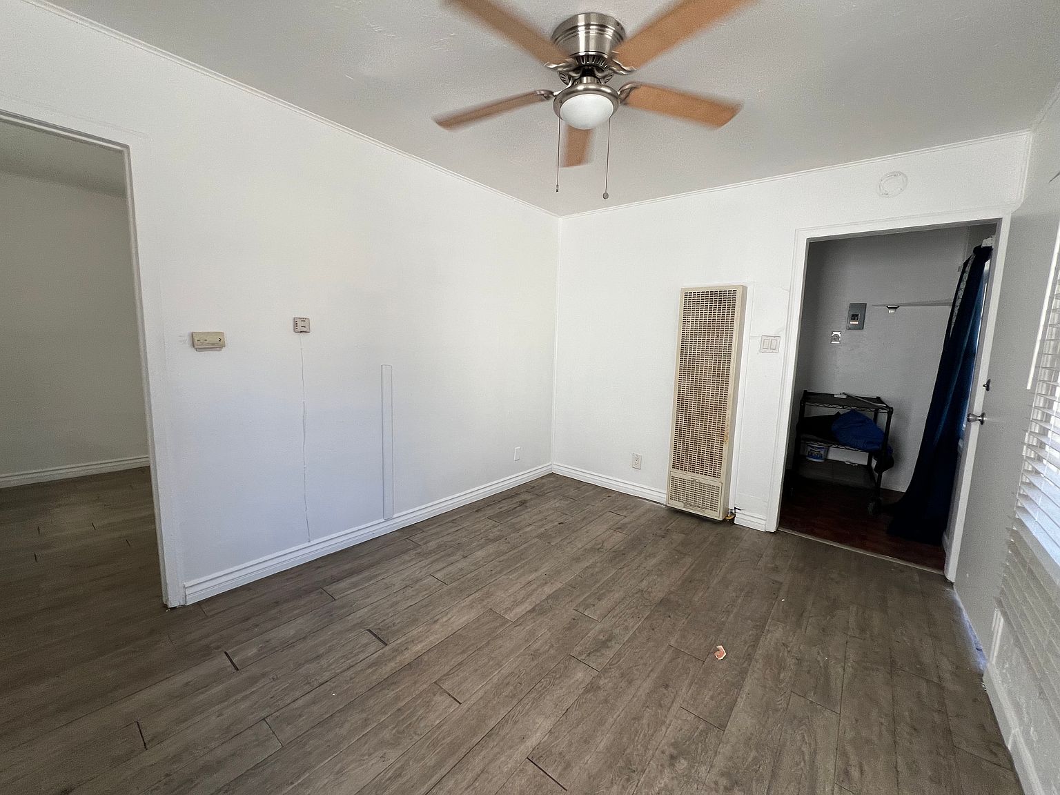749 Seacoast Dr photo 3
