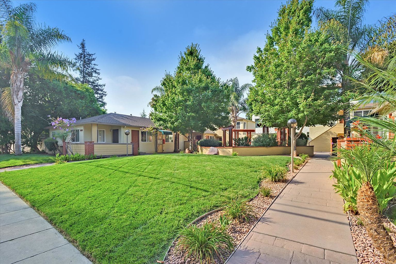 0BR/1BA Apartment on Noel Dr · Menlo Park photo 4