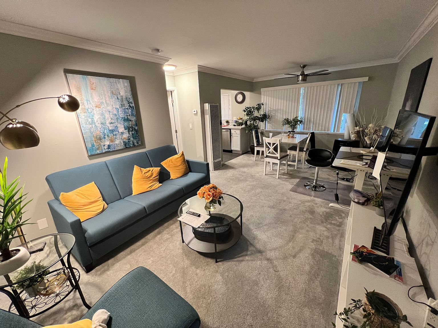 1BR/1BA Apartment on University Ave · Palo Alto photo 3