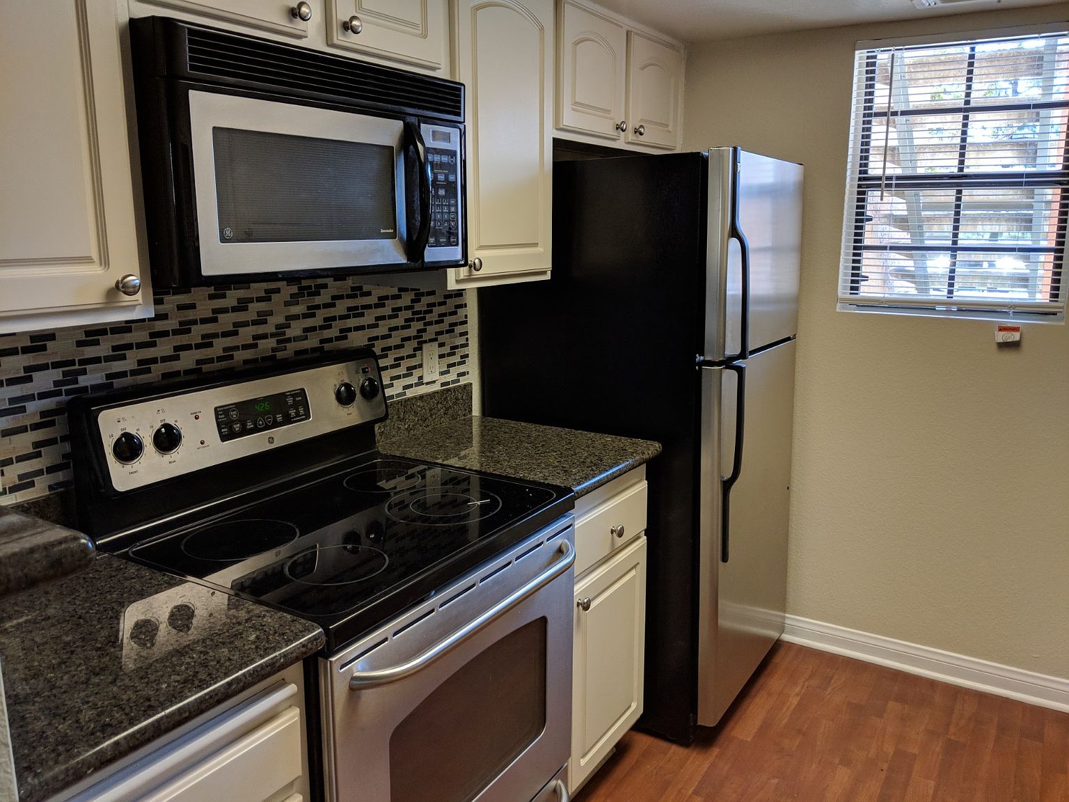 12063 Alta Carmel Ct photo 3