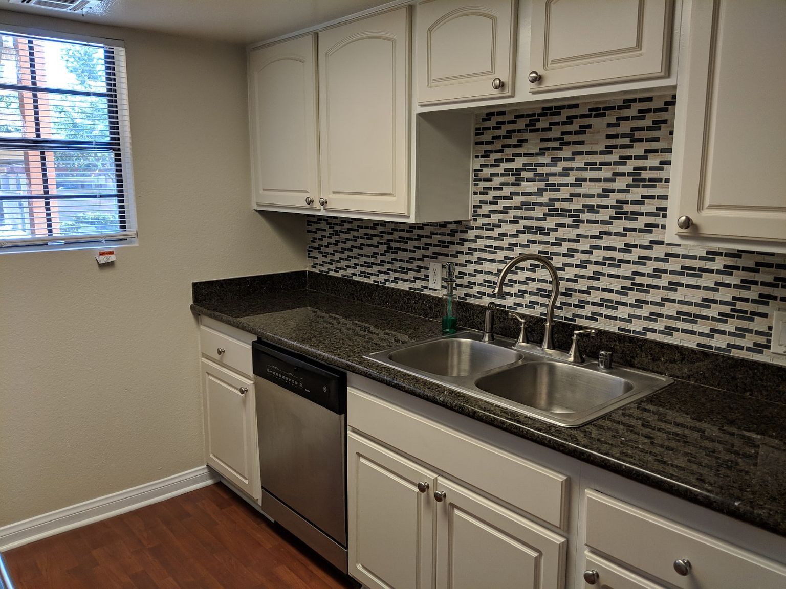 12063 Alta Carmel Ct photo 4