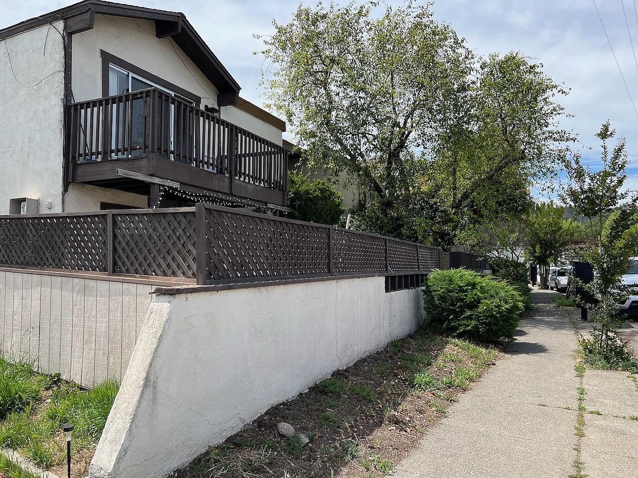 2BR/1BA Apartment on Benicia Dr · Santa Rosa