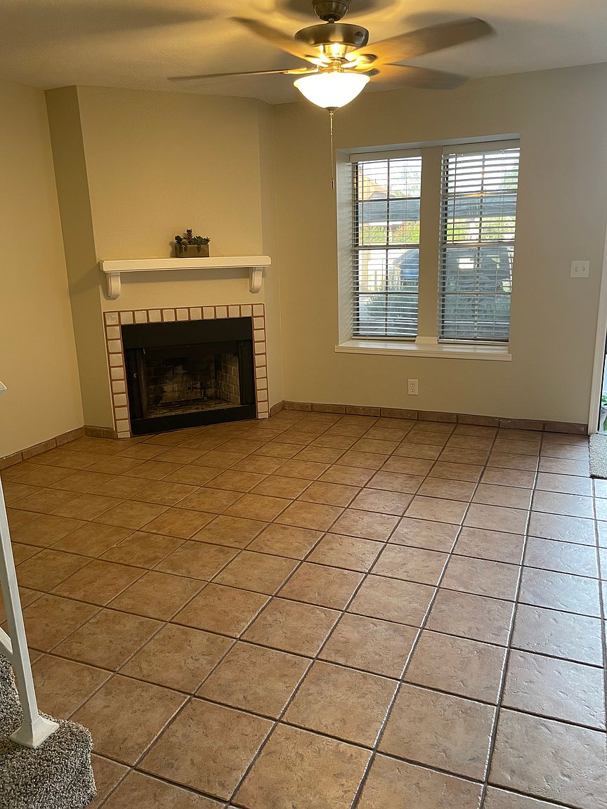 7977 W WACKER Road photo 2