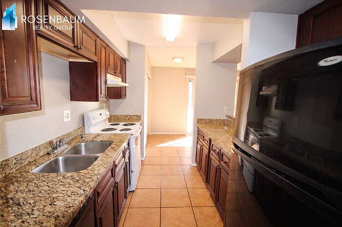 410 E 9th Ave Mesa, AZ 85204 photo 3