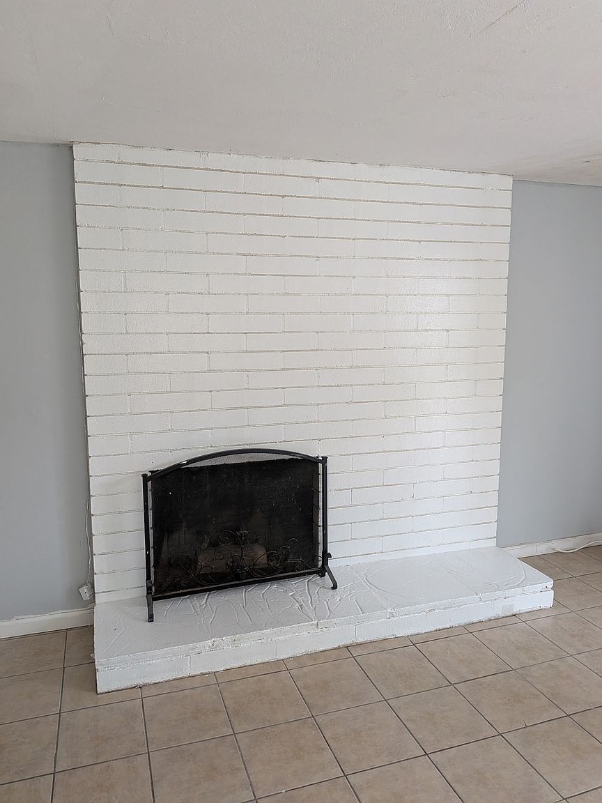 5982 Streamview Dr photo 2