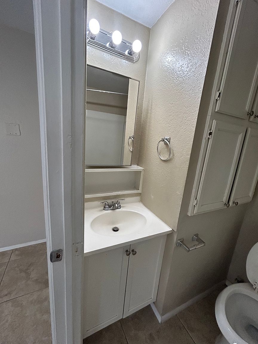 4002 W Tonto St photo 3