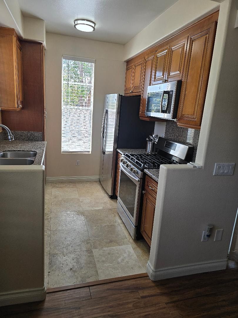 Open And Bright 2 Bedroom, 2 Bath Condo In Carmel Valley photo 3