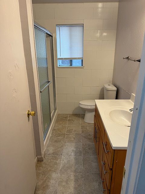 2117 Manzanita Way photo 2