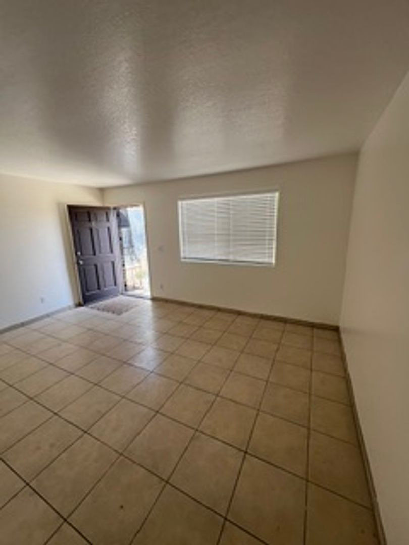 699 W Ray Rd unit 699 W Ray Road #5 photo 2