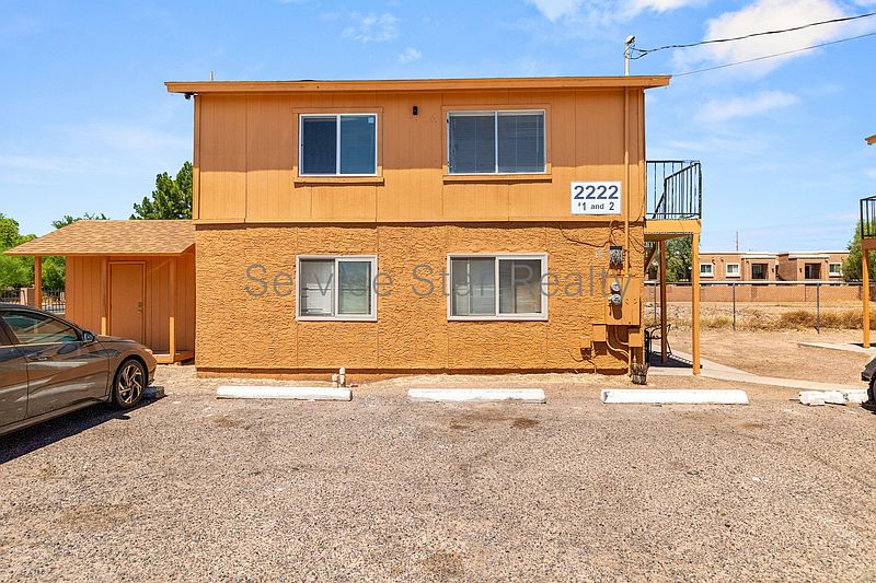 2222 E Pueblo Ave Phoenix, AZ 85040 photo 2