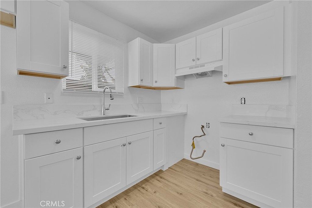 3864 35th St photo 5
