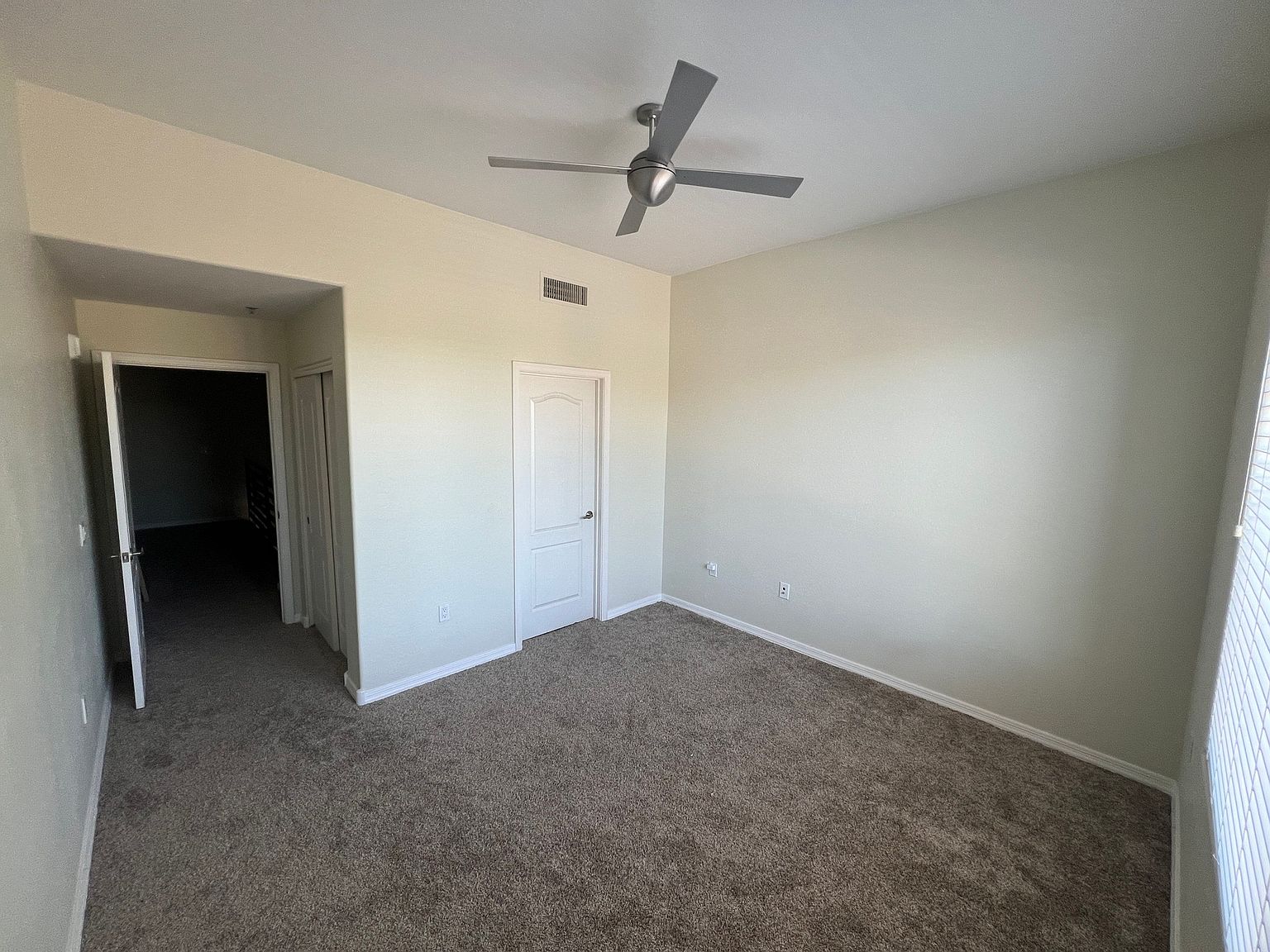 17 W Vernon Ave Phoenix, AZ 85003 photo 3