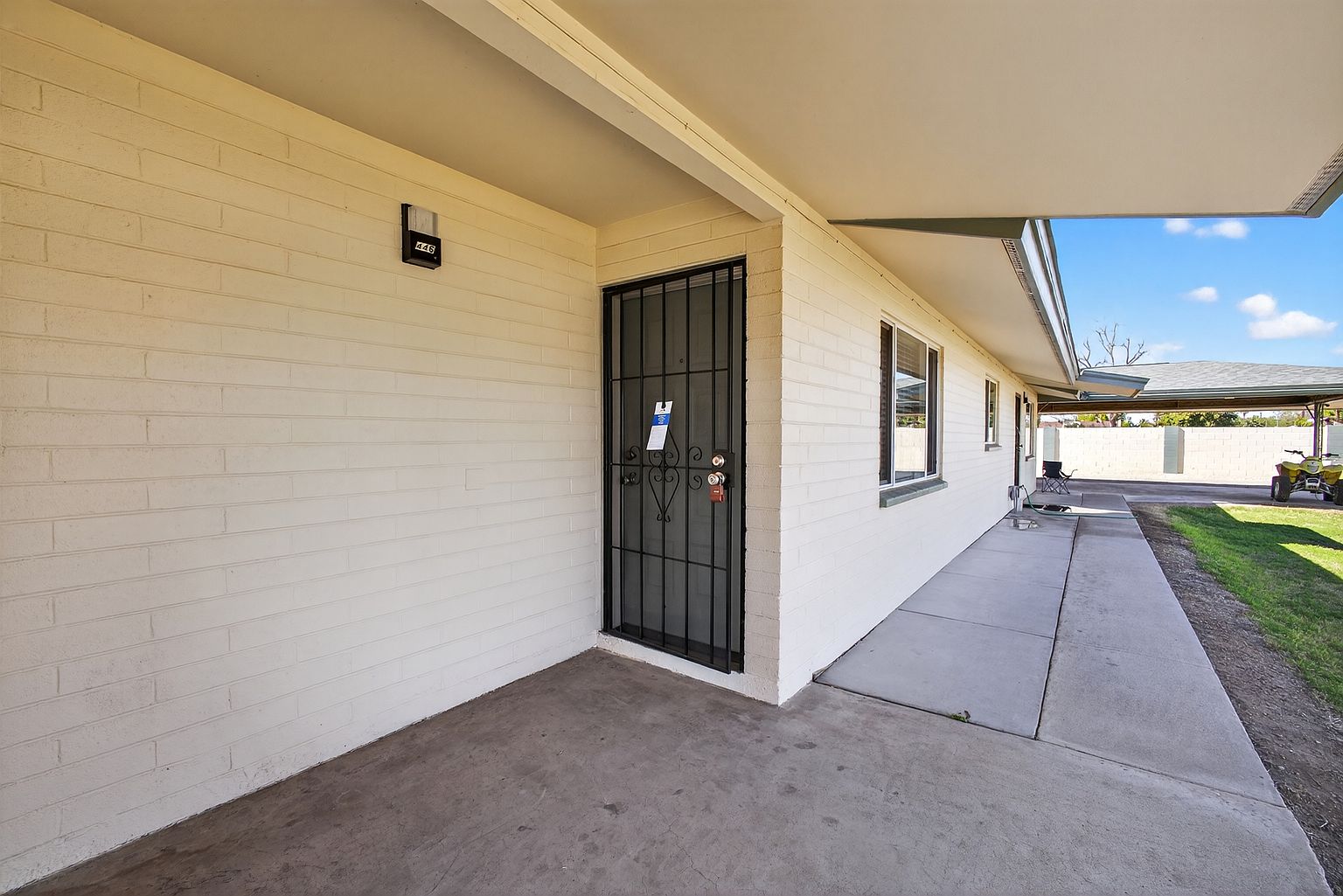 446 S Bellview photo 3