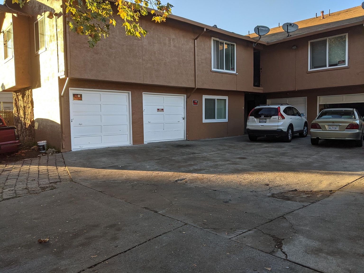 2119 Nevin Ave photo 3
