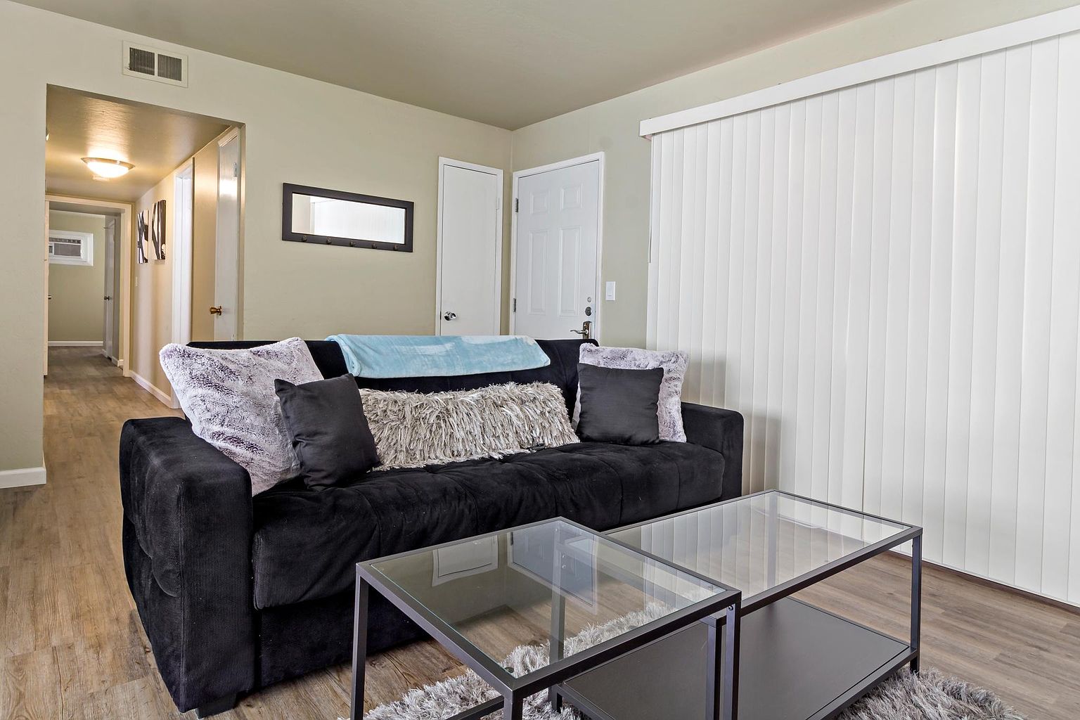 2420 Karen Dr photo 4