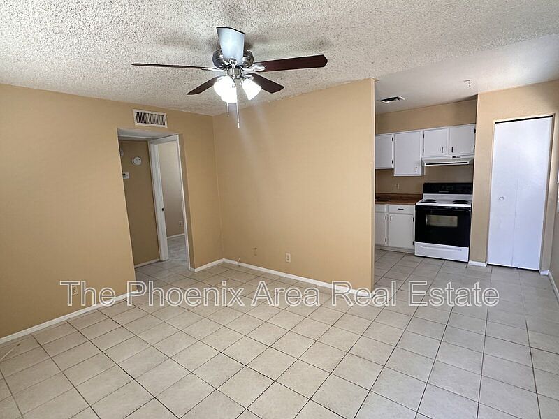 4824 E Willetta St Phoenix, AZ 85008 photo 2
