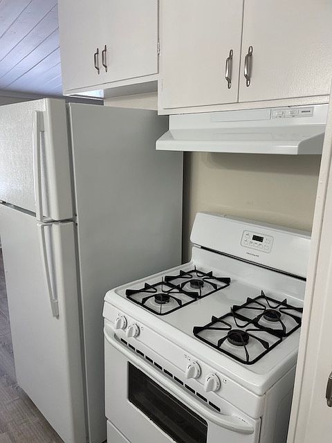 476 F St photo 5