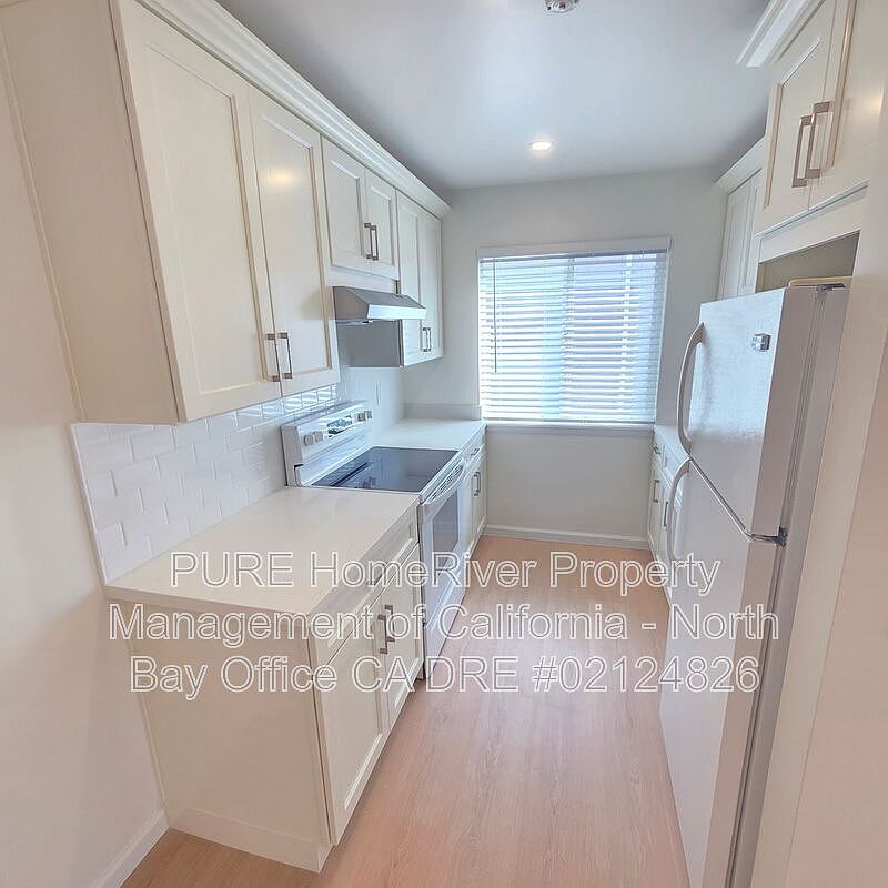 340 Kentucky St photo 4