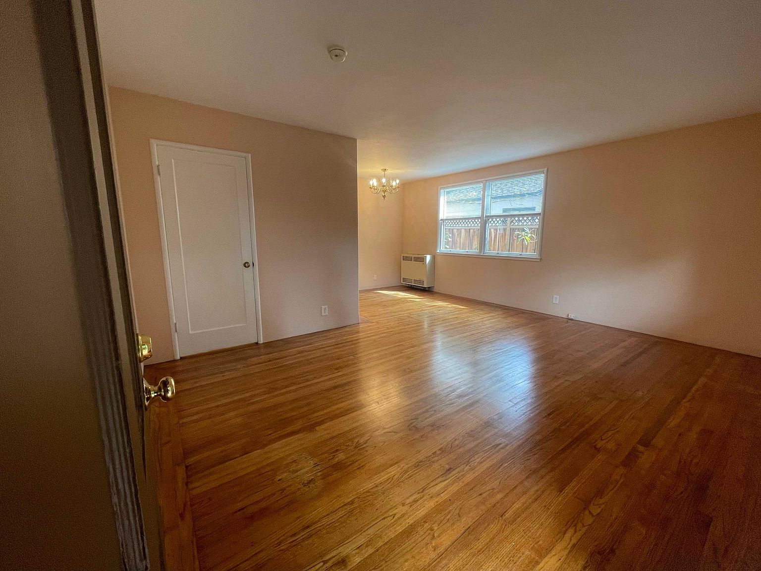 1683 Woodland Ave photo 5