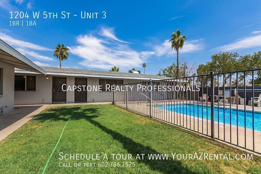 Palm Breeze Apartments photo 2