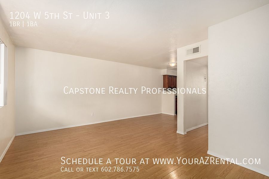 Palm Breeze Apartments photo 4