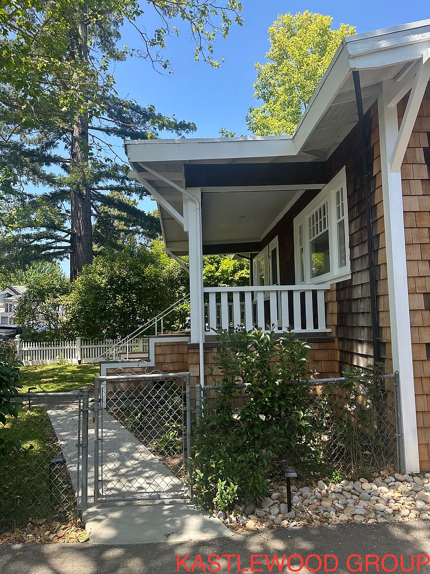 35 Poplar Ave photo 5