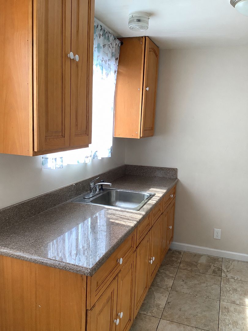 709 10th St unit 709 10th St. - C photo 5
