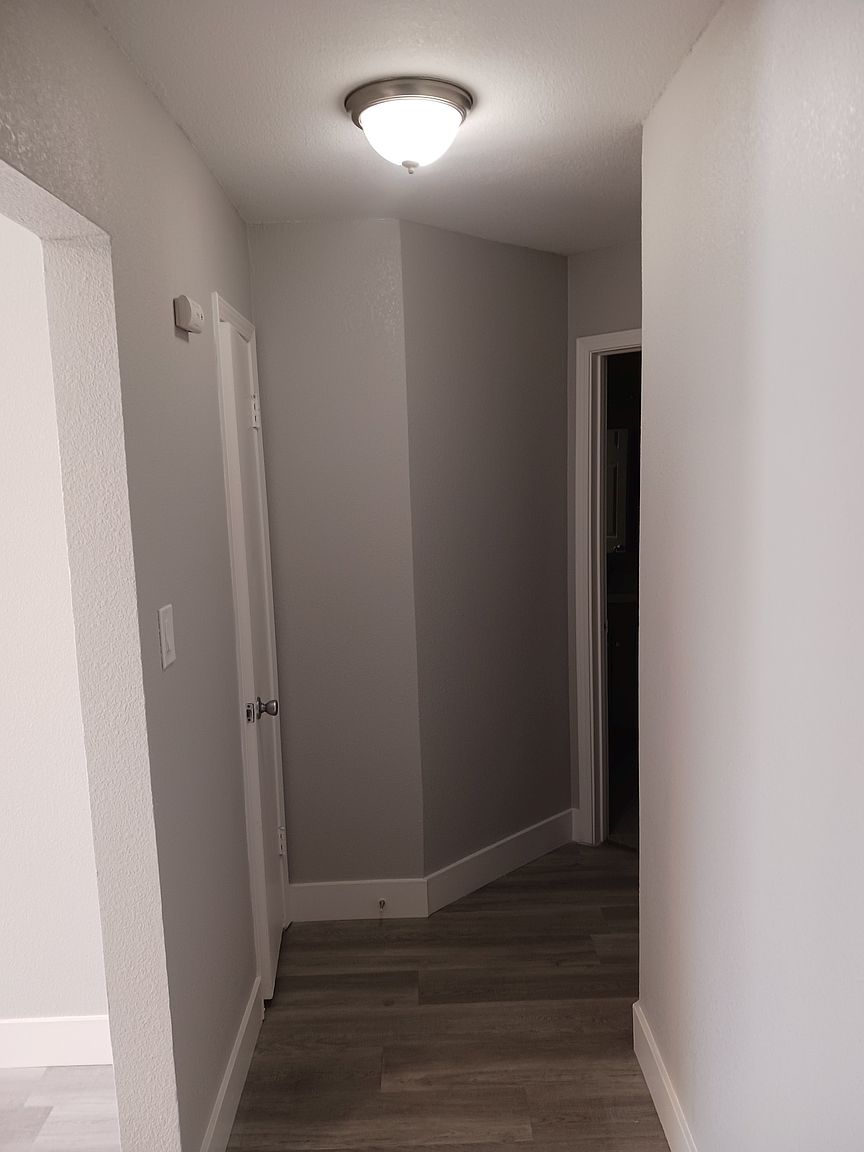 1350 Berry Ln photo 3