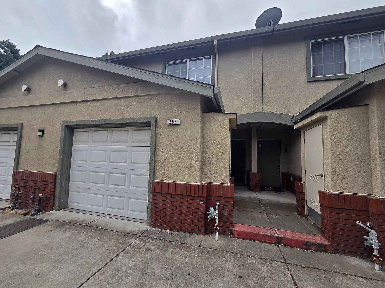 252 Lansing Way Hayward, CA 94541 photo 2