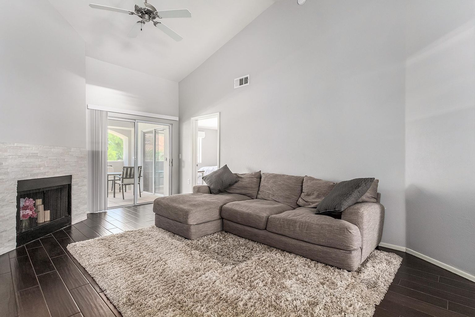 10401 N 52nd St Paradise Valley, AZ 85253 photo 4