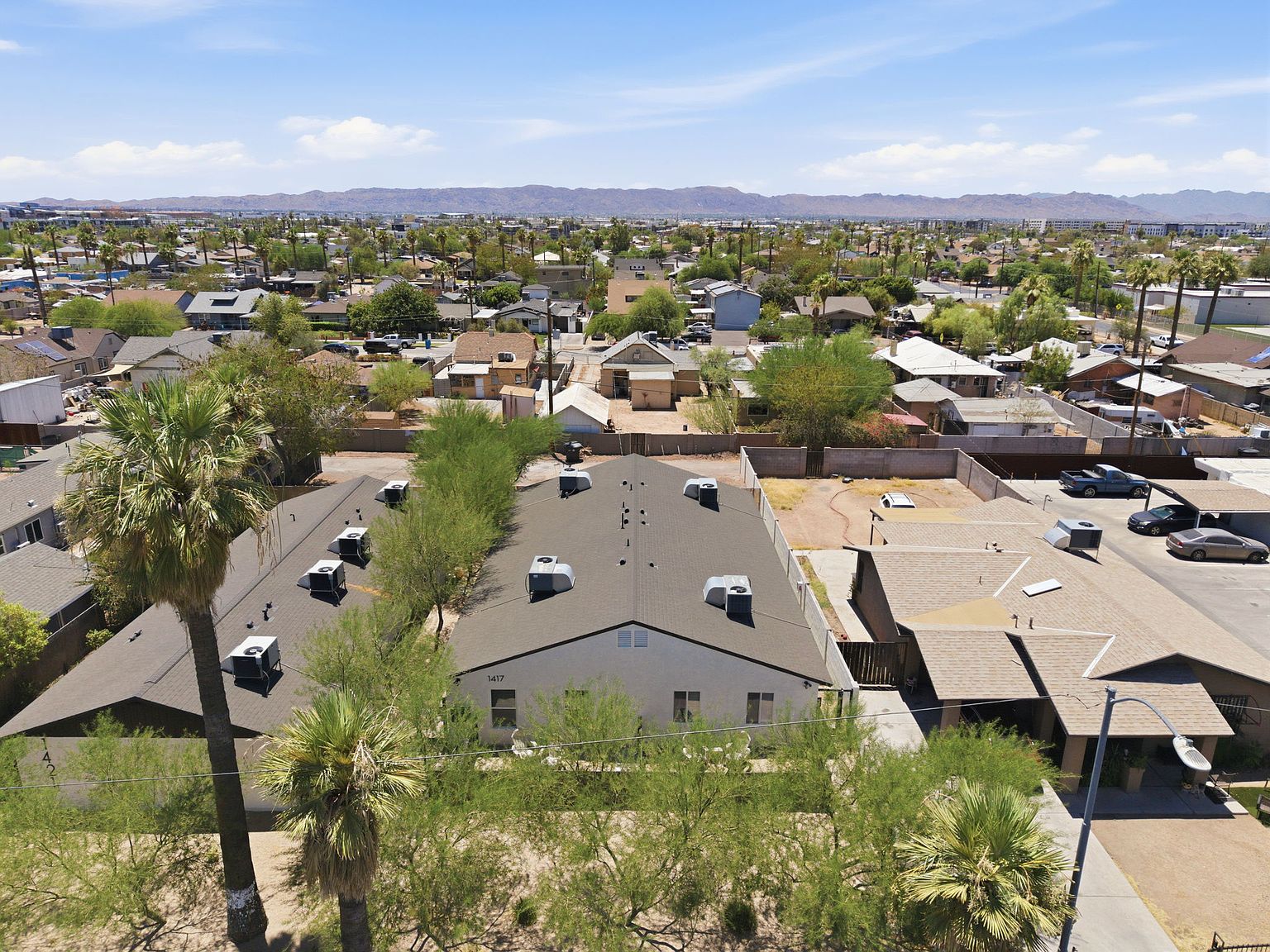 1417 E Roosevelt St photo 2