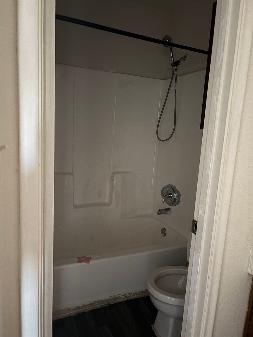1802 E Randall Dr photo 2